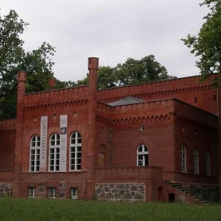 Готель Herrenhaus Libnow Murchin Екстер'єр фото